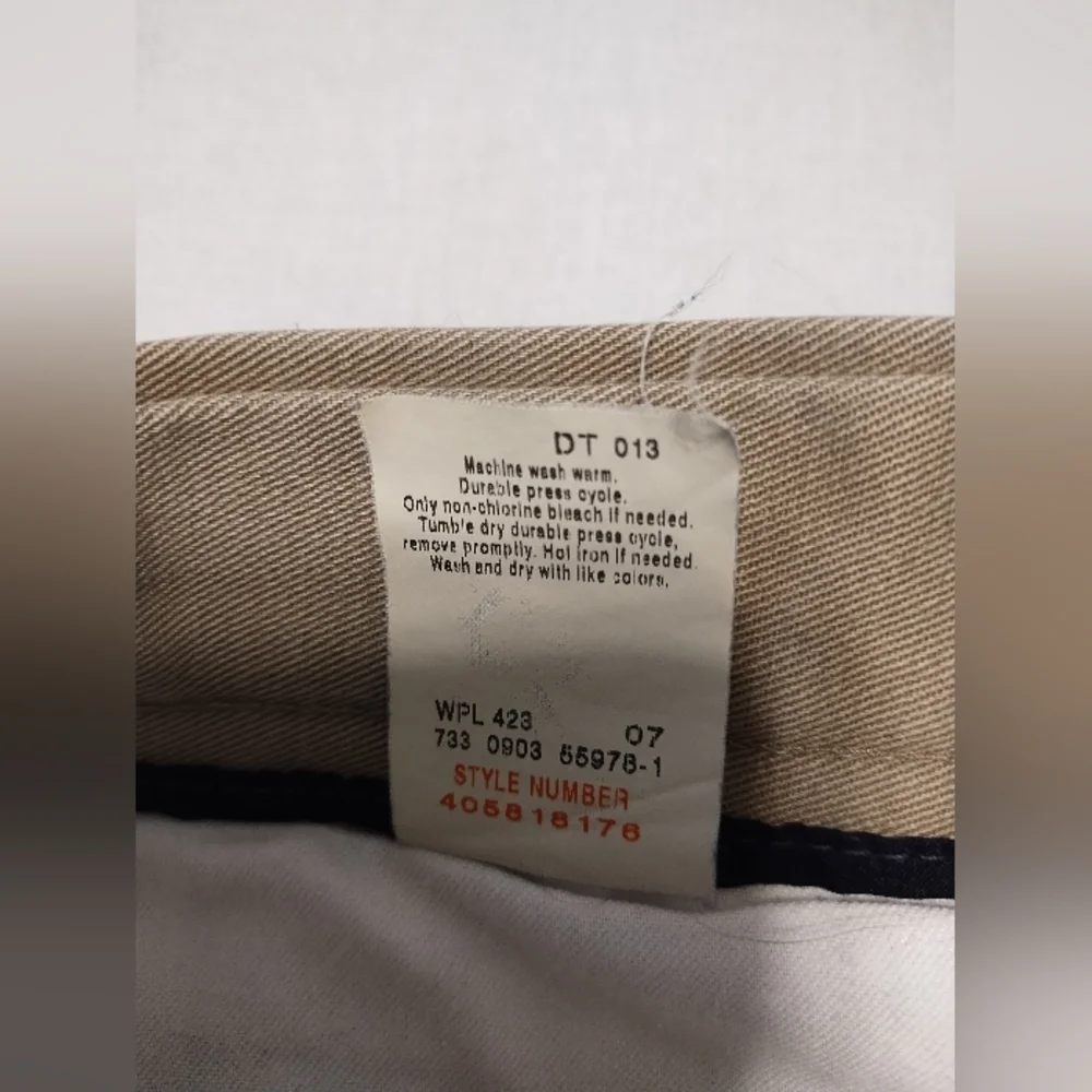 🟢3/$11 Men's Dockers Khaki Dress Pants - Picture 5 of 6